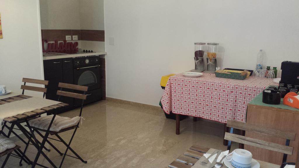 Le Streghe Di Roma Hotell Exteriör bild