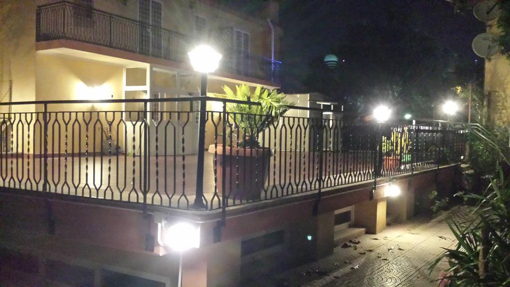 Le Streghe Di Roma Hotell Exteriör bild
