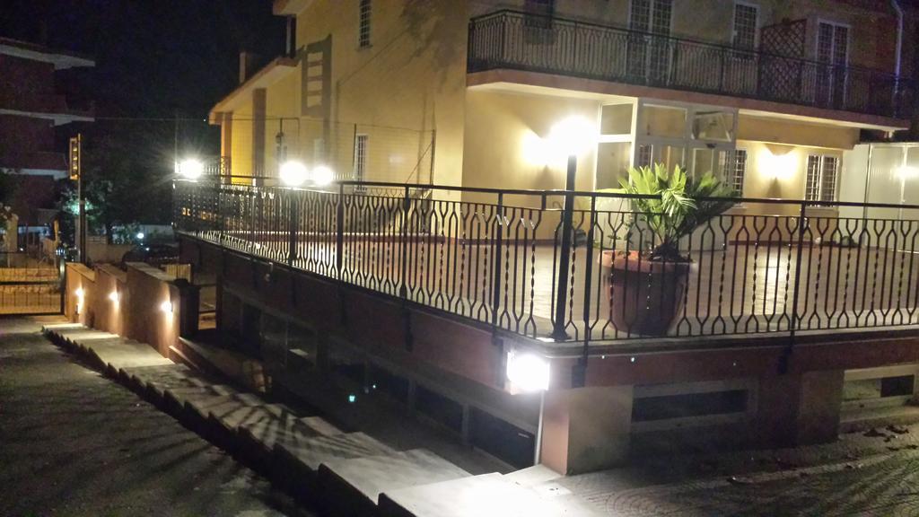 Le Streghe Di Roma Hotell Exteriör bild