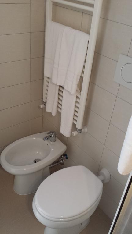 Le Streghe Di Roma Hotell Exteriör bild