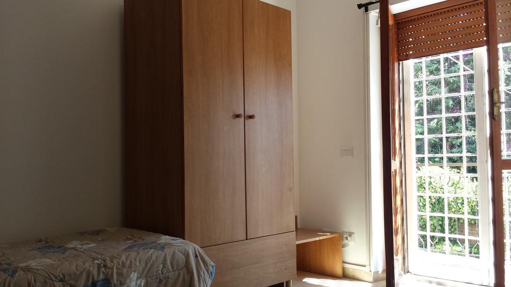 Le Streghe Di Roma Hotell Exteriör bild