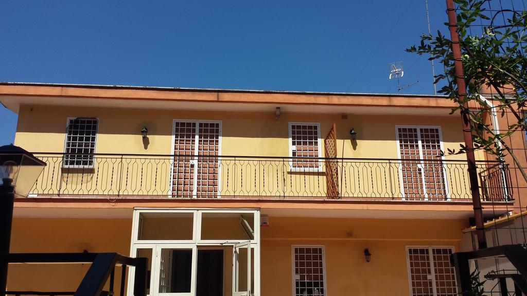 Le Streghe Di Roma Hotell Exteriör bild